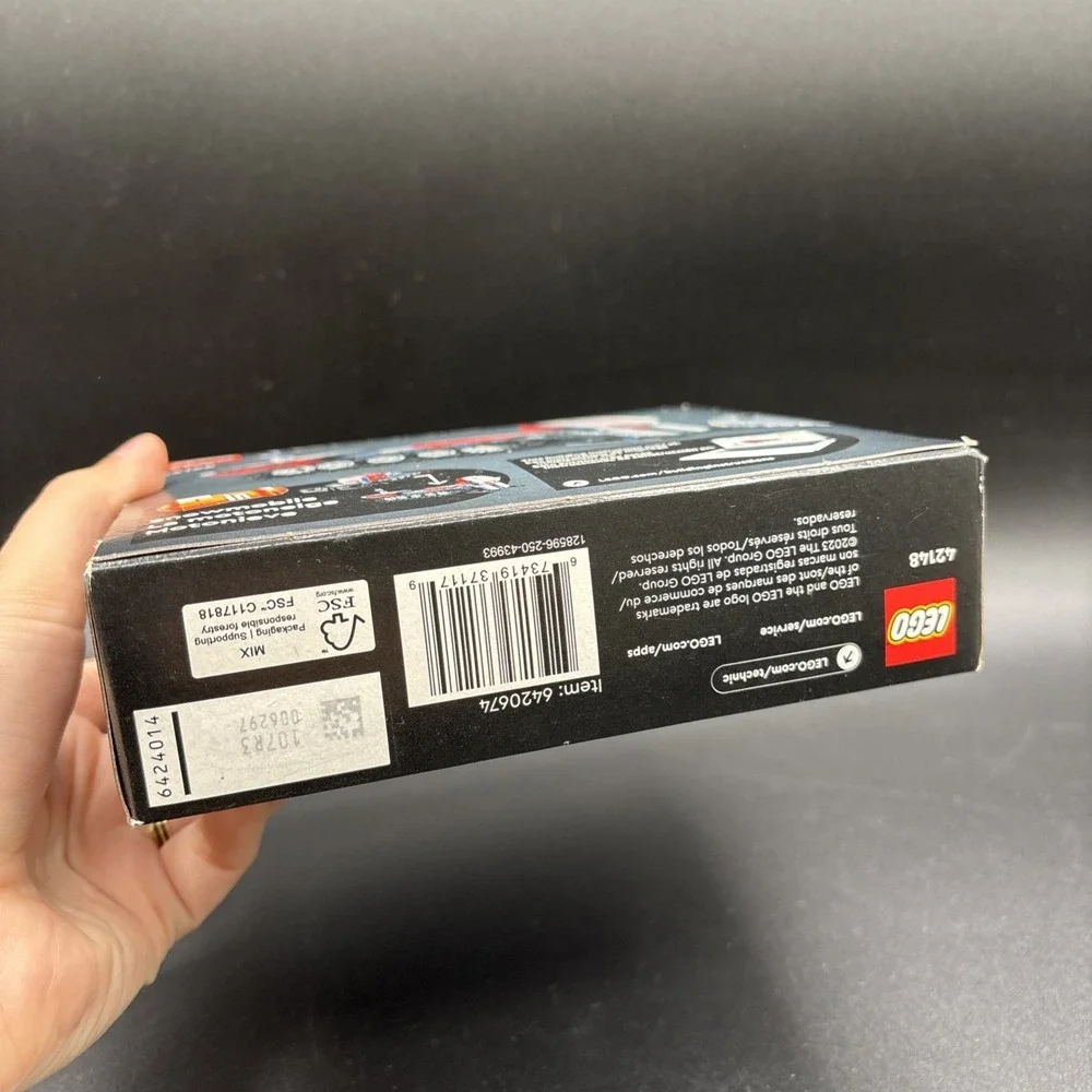 LEGO TECHNIC 42148 Set 2 in 1 Snow Groomer Sealed Retired